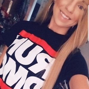 Meet your Posher, Alisha